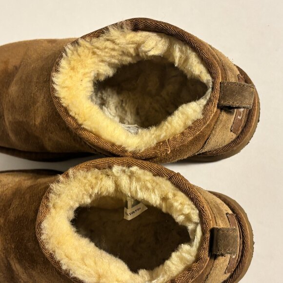 UGG Kids Classic Ultra Mini Boots Chestnut Suede Size 2 Youth - Picture 5 of 16